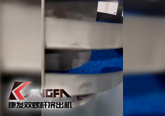 JSH雙階式85/200單、雙螺桿擠出機(jī)電纜料生產(chǎn)線試機(jī) 產(chǎn)量達(dá)1.5噸/每小時
