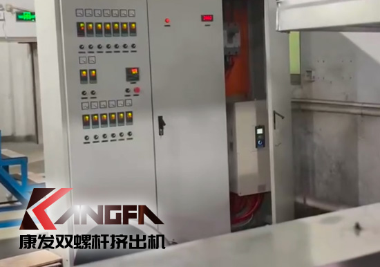 JSH雙階式85/200單、雙螺桿擠出機(jī)電纜料生產(chǎn)線試機(jī) 產(chǎn)量達(dá)1.5噸/每小時