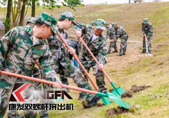 康發(fā)雙螺桿擠出機參與葛塘街道開展主題為“防范災害風險，護航高質量發(fā)展”宣傳活動暨防汛搶險應急演練