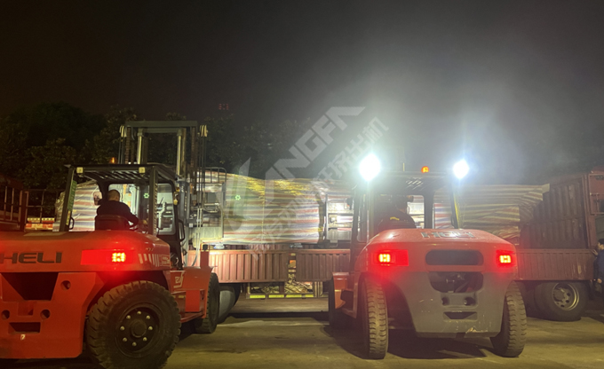 石科院廢塑料梯級減容高效液化脫氯（RDC）單元反應(yīng)器通過出廠驗收 從南京康發(fā)雙螺桿擠出機工廠起運